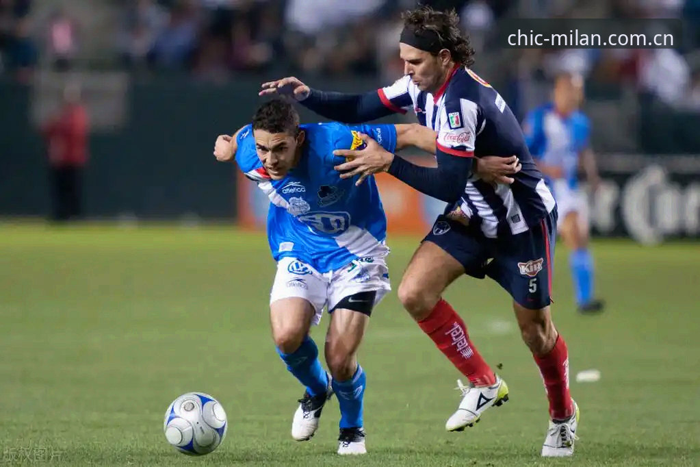 土伦杯0-3完败与米兰MILAN中国新版首页：赛事数据替代方案的体验对比
